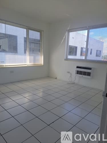 Surfside Apartment: 9056 Collins Ave