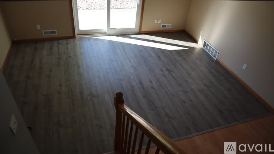 Eagan House: 3252 Dodd Lane