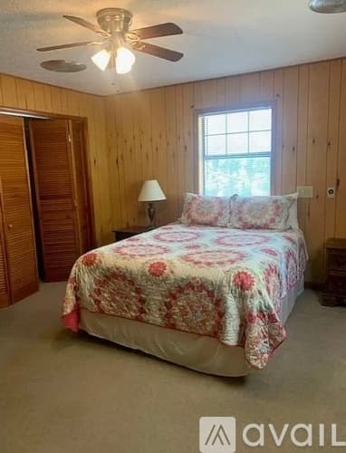Dillard House: 729 Chalet Village Dr