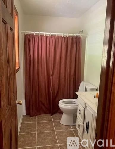 Dillard House: 729 Chalet Village Dr