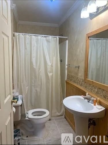 Dillard House: 729 Chalet Village Dr