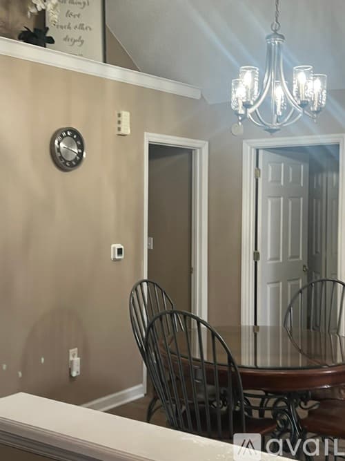 High Point House: 407 Elmhurst Avenue