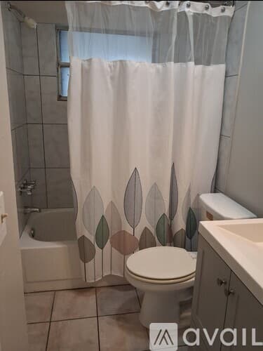Tampa Apartment: 5301 E 18th Ave