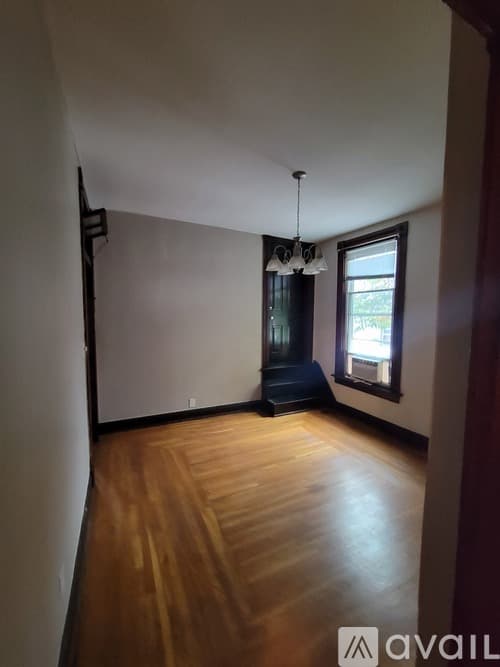 Dayton Apartment: 416 6th Avenue
