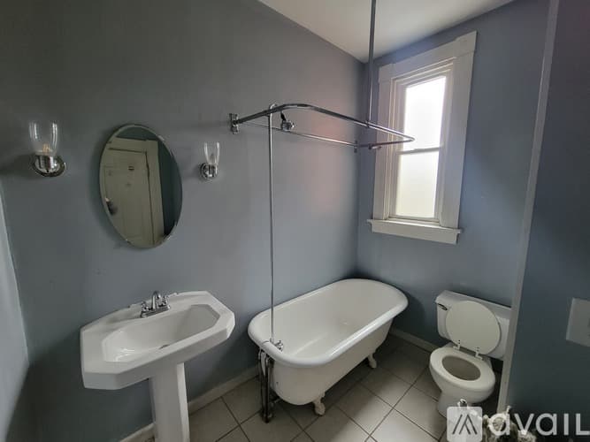 Dayton Apartment: 416 6th Avenue