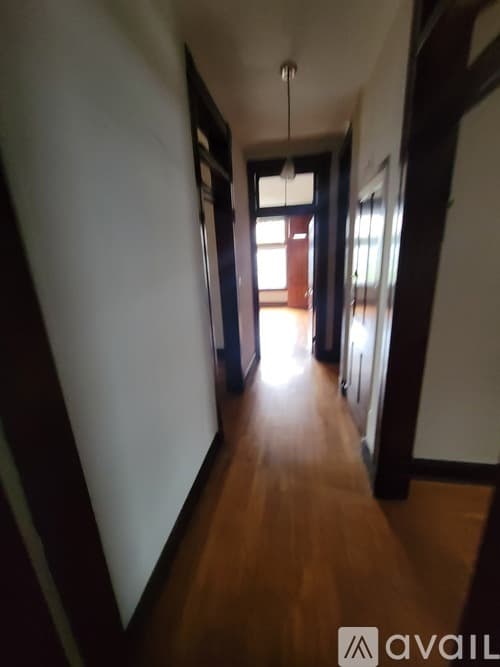 Dayton Apartment: 416 6th Avenue