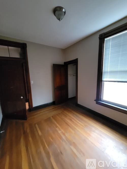 Dayton Apartment: 416 6th Avenue