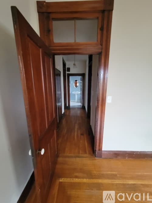 Dayton Apartment: 416 6th Avenue