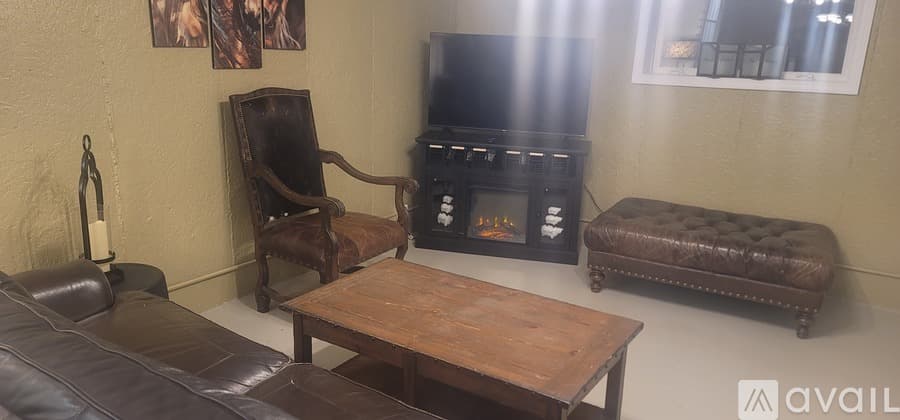 Cody House: 1613 Draw St