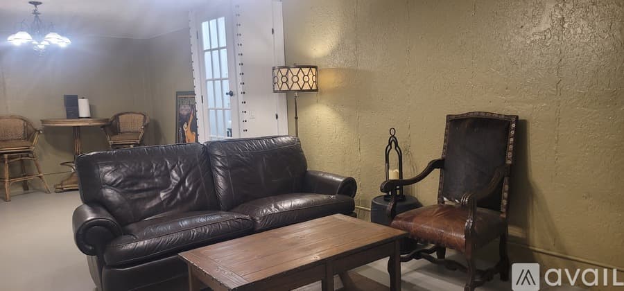 Cody House: 1613 Draw St