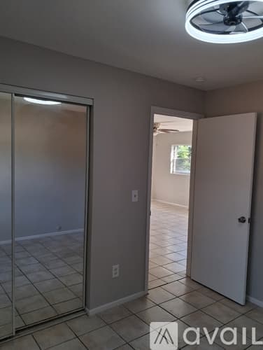Tampa Apartment: 5301 E 18th Ave
