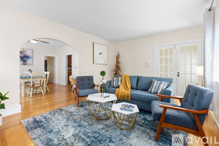 Utica Apartment: 2606 Sunset Avenue