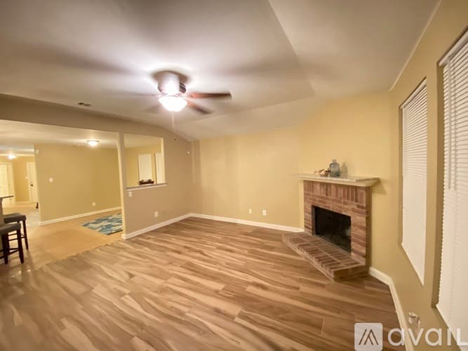 Crowley House: 513 Paddle Drive