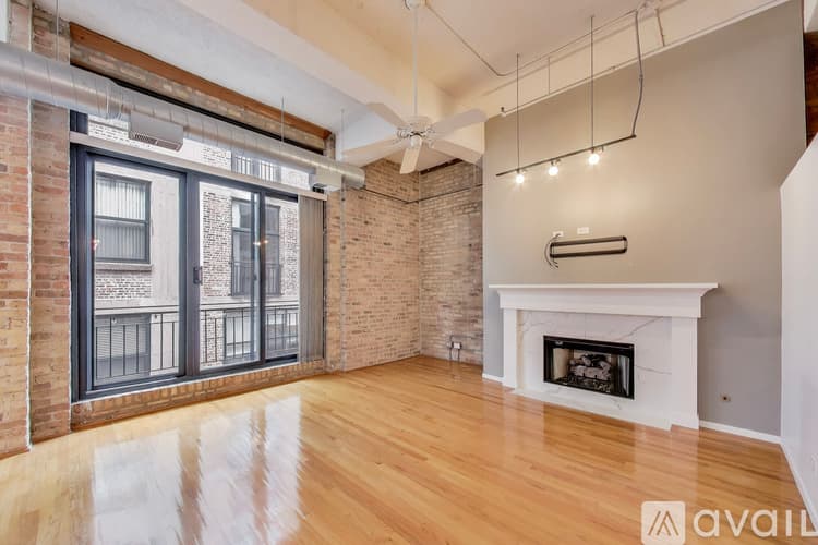 Chicago Condo: 375 W Erie St