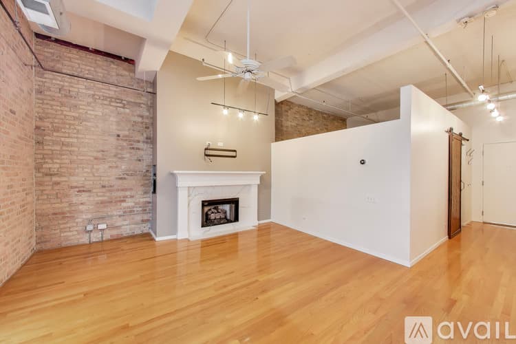 Chicago Condo: 375 W Erie St