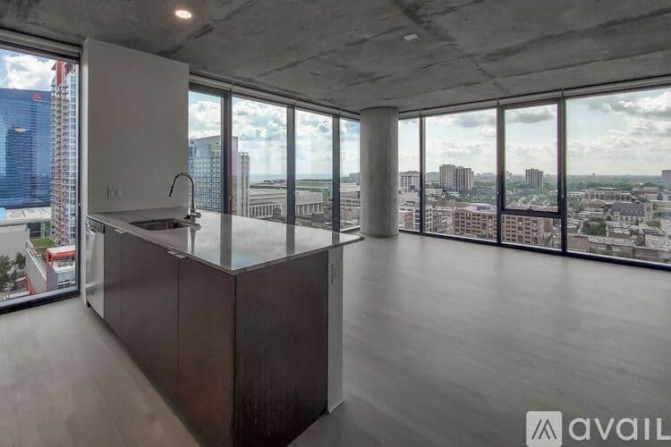 Chicago Apartment: 2217 S Wabash Ave