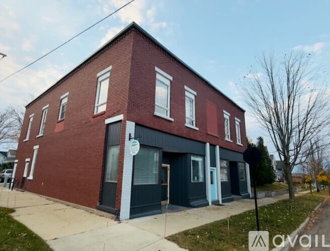 Petoskey Apartment: 522 Liberty St