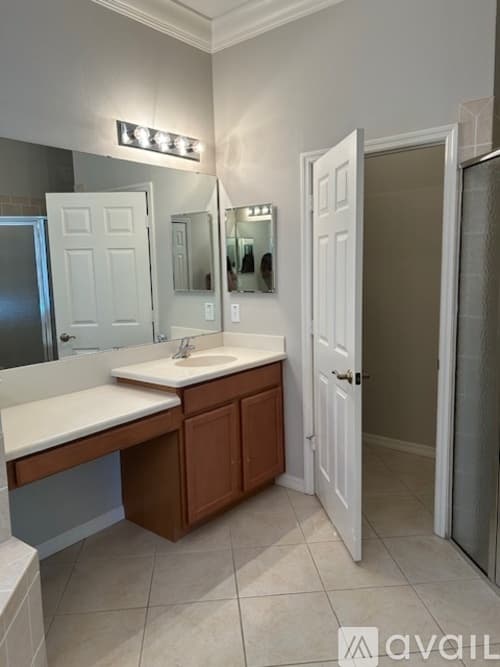 Brooksville House: 5190 Jennings Trail