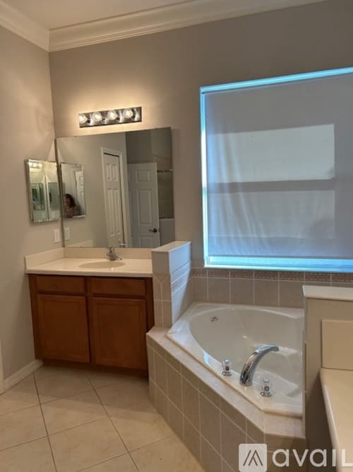 Brooksville House: 5190 Jennings Trail