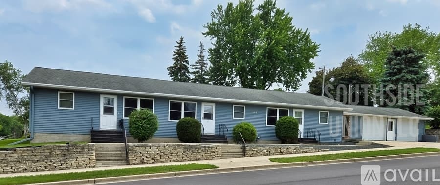 New Ulm Apartment: 405 12 Th S St