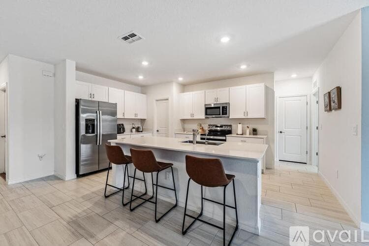 San Antonio House: 11298 Radiant Shore Loop