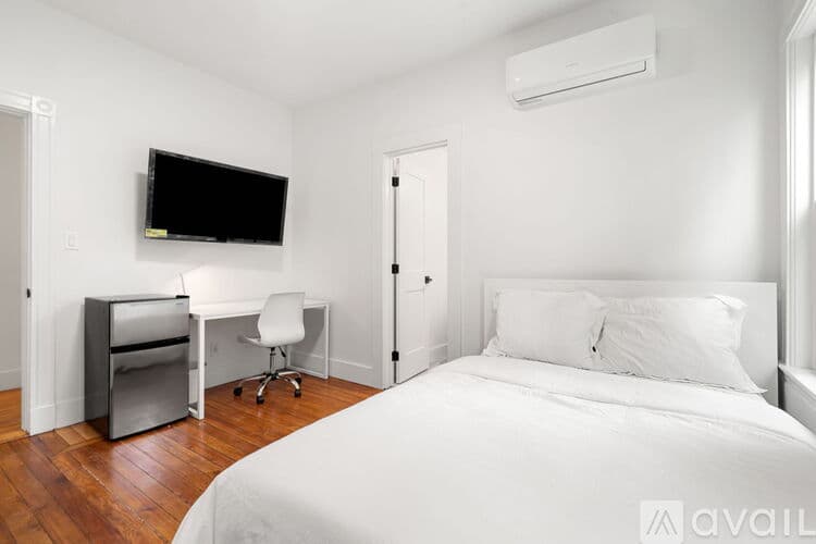 Boston Apartment: 12 Nonantum St