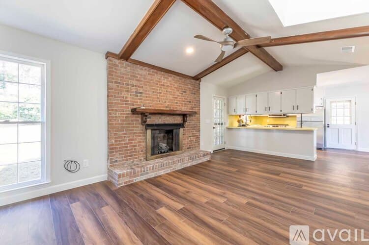 Columbus House: 3925 Biltmore Dr