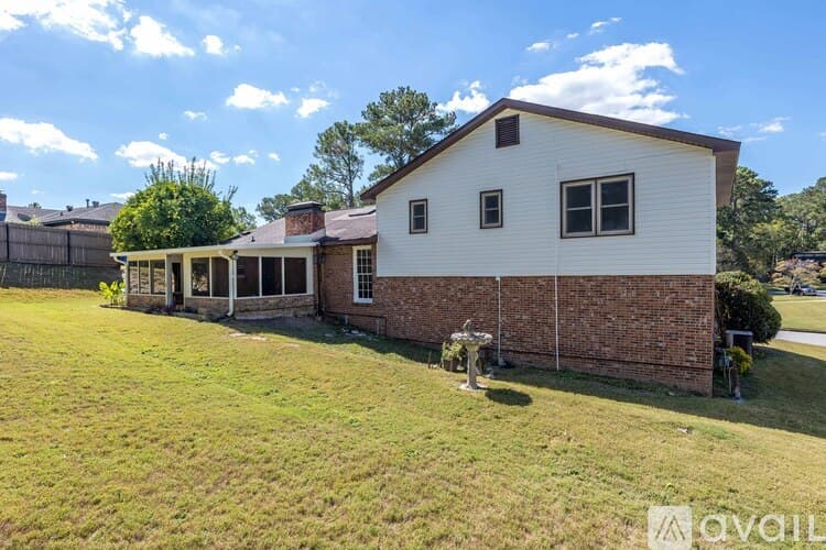 Columbus House: 3925 Biltmore Dr
