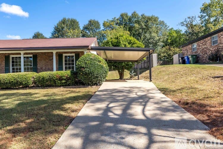 Columbus House: 3925 Biltmore Dr