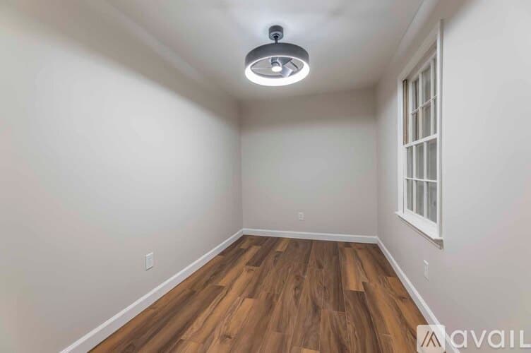 Columbus House: 3925 Biltmore Dr