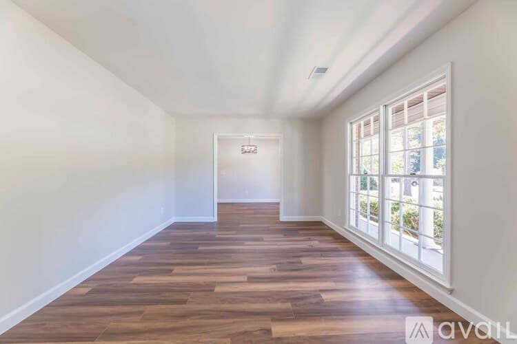 Columbus House: 3925 Biltmore Dr