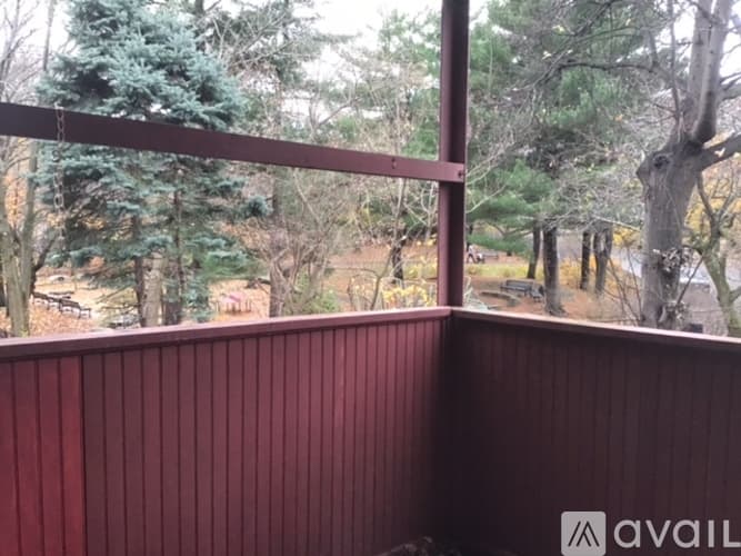 Brookline Apartment: 164 Thorndike St