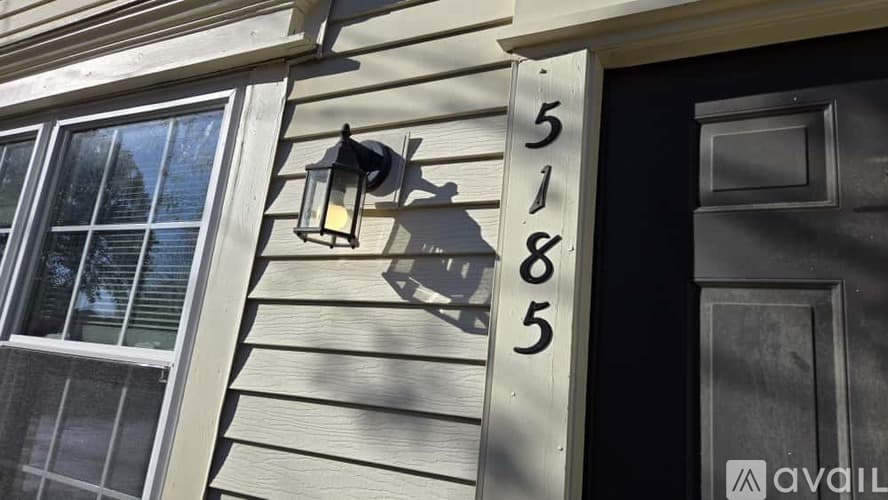 Hilliard Condo: 5185 Singleton Dr