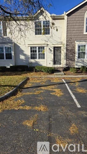 Hilliard Condo: 5185 Singleton Dr