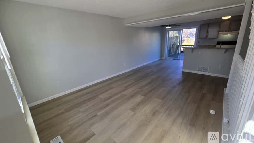 Hilliard Condo: 5185 Singleton Dr