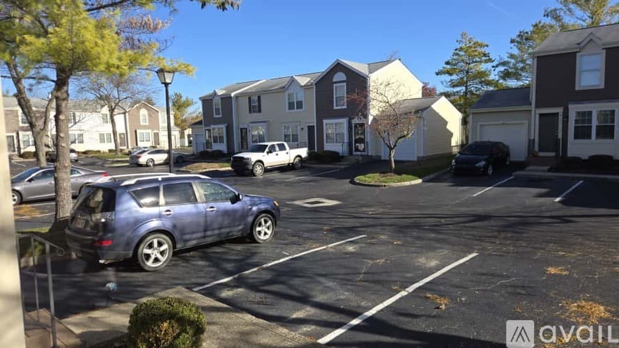 Hilliard Condo: 5185 Singleton Dr
