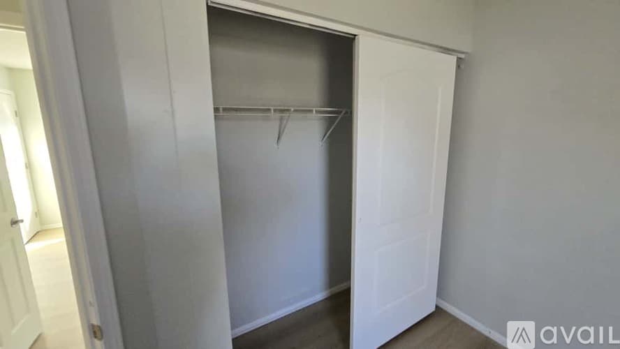 Hilliard Condo: 5185 Singleton Dr