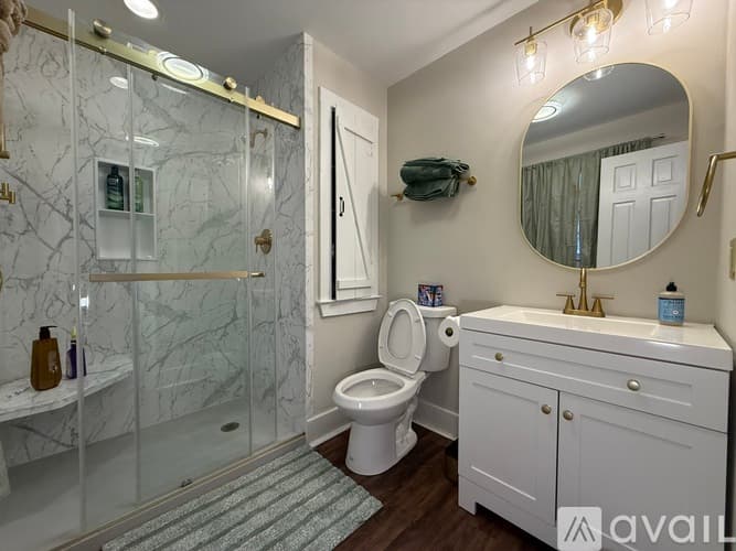 Raleigh House: 505 Westbrook Dr