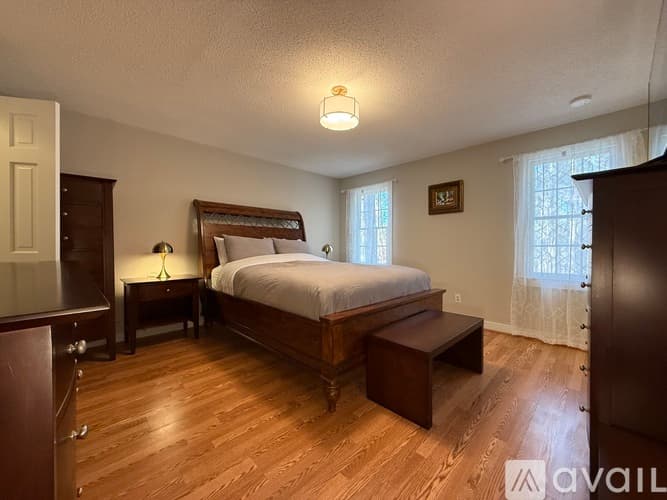 Raleigh House: 505 Westbrook Dr