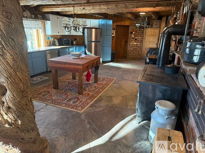 Mancos House: 43393 County Road M