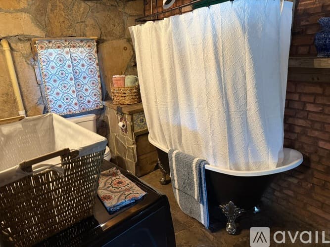 Mancos House: 43393 County Road M