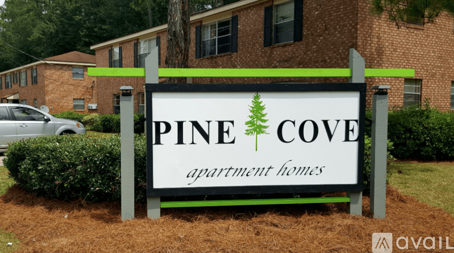Hinesville Apartment: 906 To 914 West Pine Street