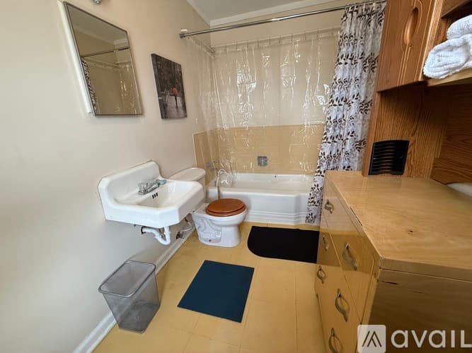 Anaconda Apartment: 817 E Park Ave