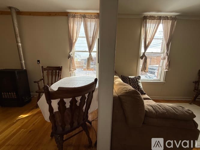 Anaconda Apartment: 817 E Park Ave