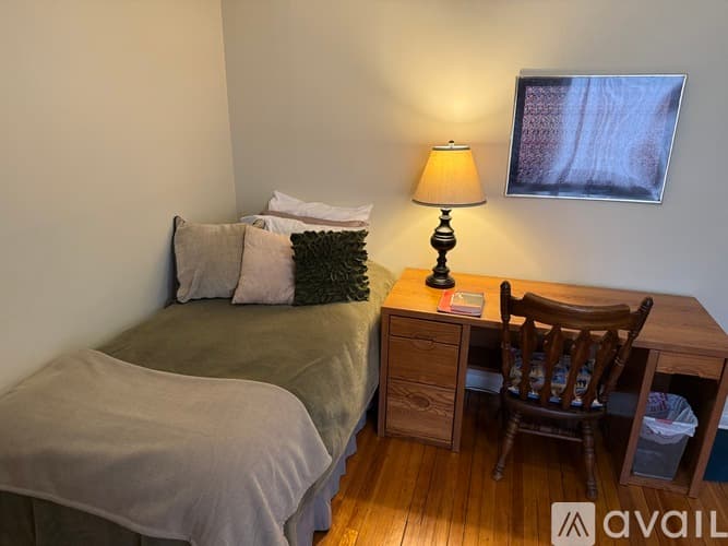 Anaconda Apartment: 817 E Park Ave