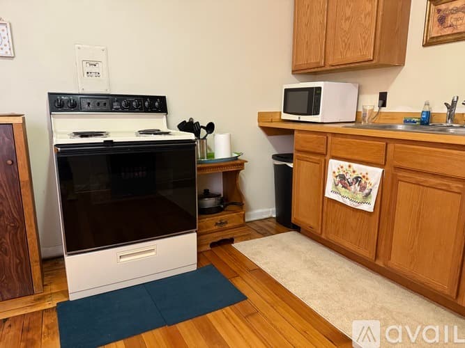 Anaconda Apartment: 817 E Park Ave