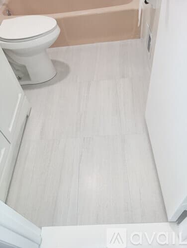 Latham Apartment: 1 A Saybrook Dr