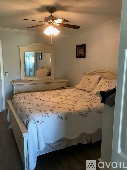 Clearwater Apartment: 2360 Irish Ln
