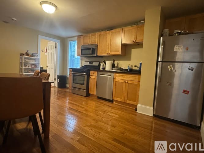 Boston Apartment: 44 Hillside St