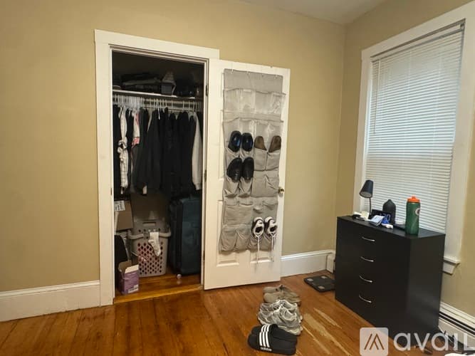 Boston Apartment: 44 Hillside St